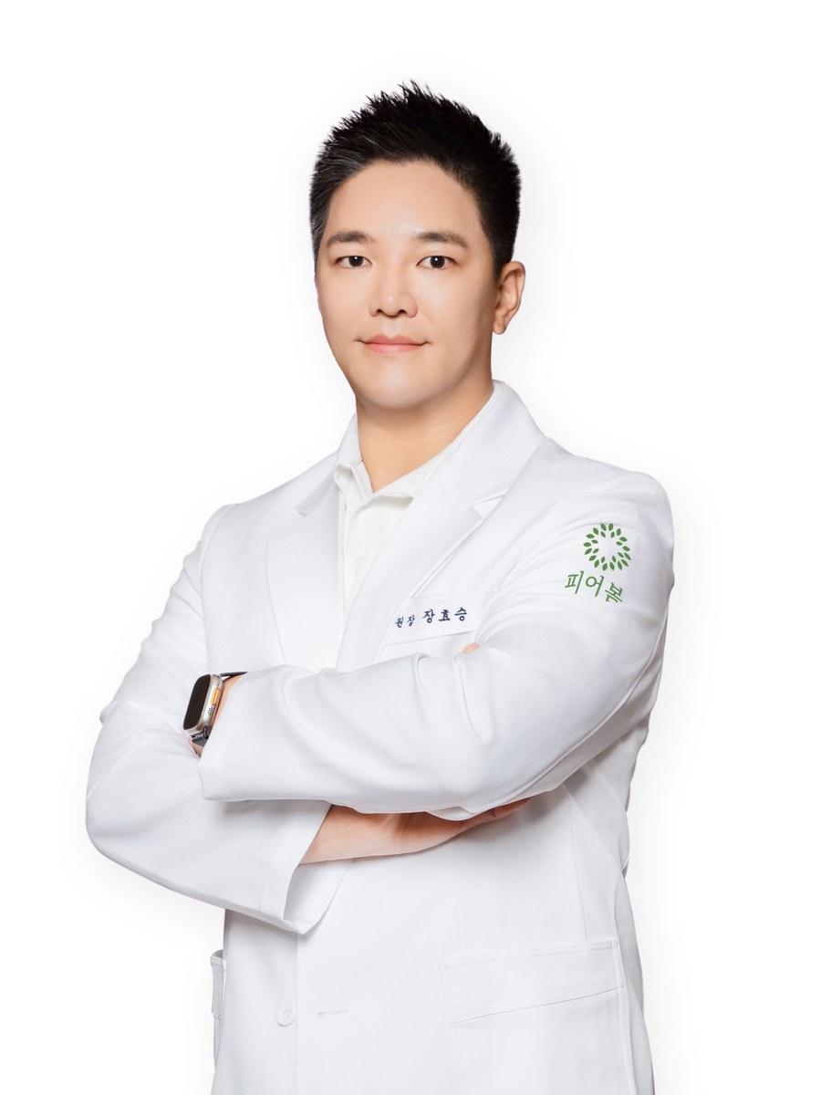 Gangnam Pieobom Clinic の Hyoseung Jang 院長